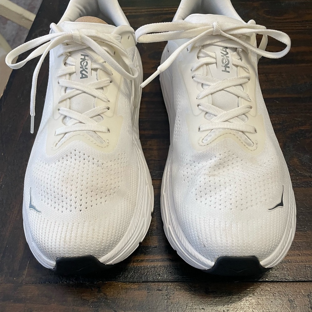 Hoka Arahi 7 Sneakers - Picture 2 of 10
